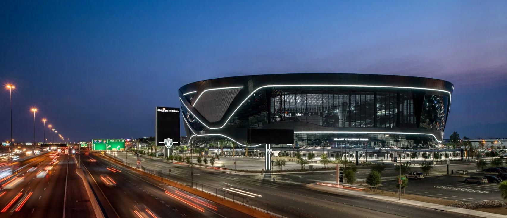 Allegiant Stadium: A Technological Marvel in the Heart of Las Vegas -  Liwaiwai